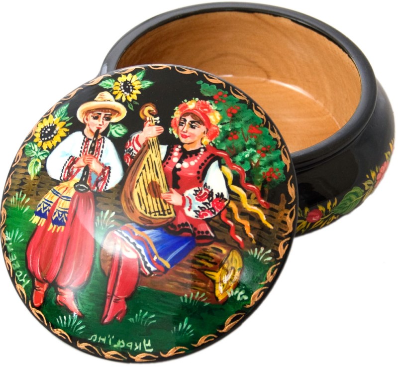 Шкатулка «Бандуристка»